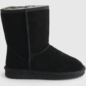 NEW Quince Black Shearling Winter Boots for Women 8